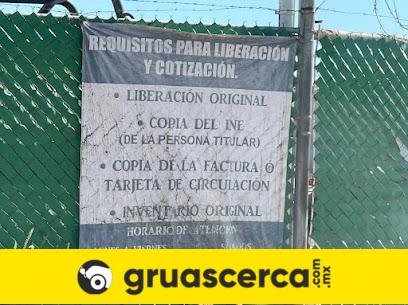 Gruas la reina de teotihuacan sa de cv en Acolman